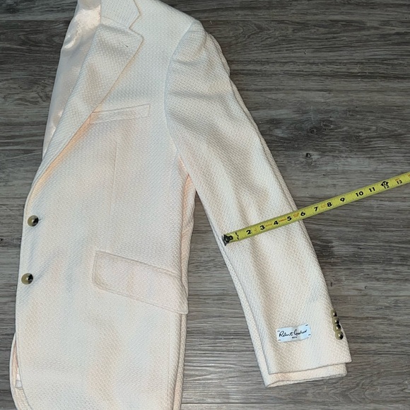 Elegant Cream Blazer - Picture 11 of 11